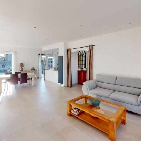  Agence ANJ immobilier : Maison / Villa | FRONTIGNAN (34110) | 140 m2 | 1 800 € 