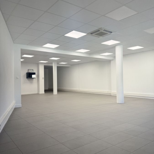 Annonces FRONTIGNAN : Local / Bureau | SETE (34200) | 111.43m2 | 1 258 € 
