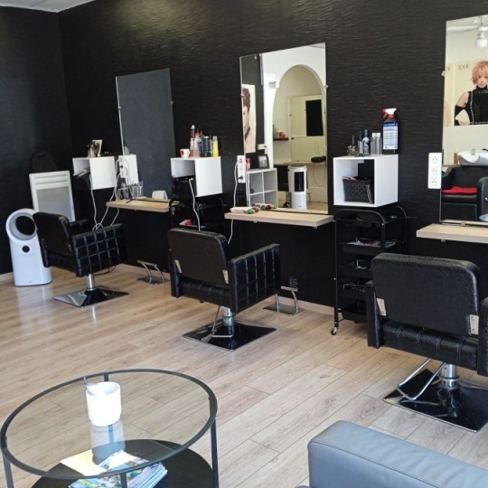  Annonces FRONTIGNAN : Local / Bureau | SETE (34200) | 94 m2 | 35 000 &euro; 