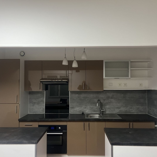 Annonces FRONTIGNAN : Office | SAINT-JEAN-DE-VEDAS (34430) | 44 m2 | 800 &euro; 