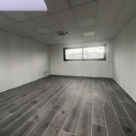  Annonces FRONTIGNAN : Office | SAINT-JEAN-DE-VEDAS (34430) | 25 m2 | 520 &euro; 