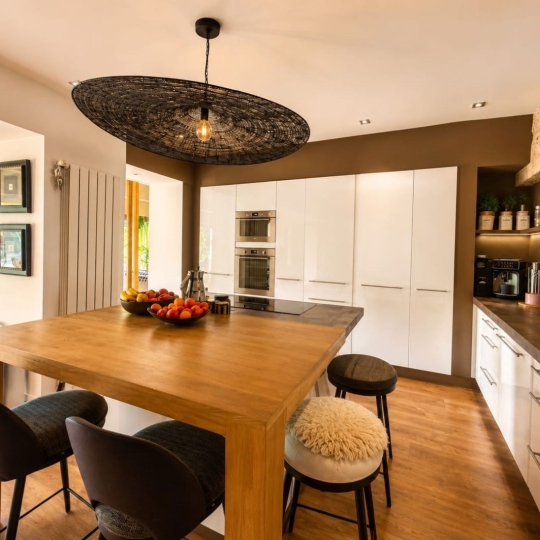  Annonces FRONTIGNAN : Maison / Villa | POUSSAN (34560) | 165 m2 | 699 000 &euro; 