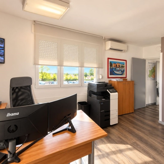 Annonces FRONTIGNAN : Local / Bureau | POUSSAN (34560) | 400 m2 | 940 000 &euro; 