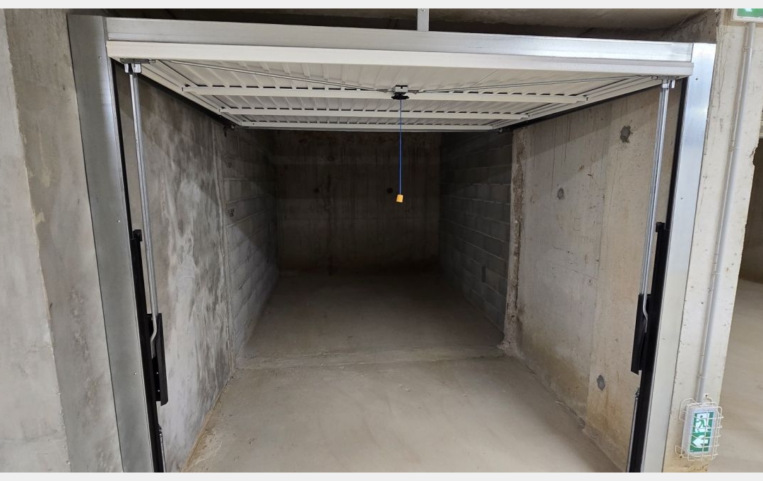 Annonces FRONTIGNAN : Parking | AJACCIO (20090) | 13 m2 | 120 &euro; 