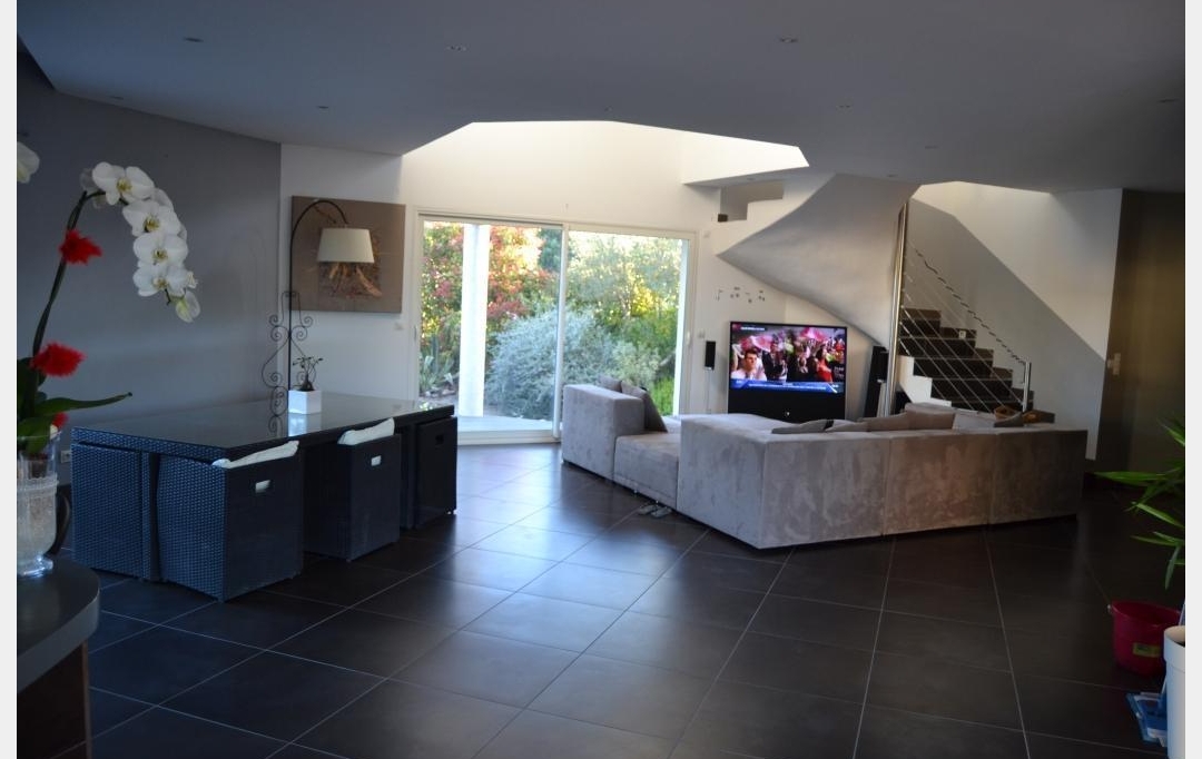 Agence ANJ immobilier : Maison / Villa | BALARUC-LE-VIEUX (34540) | 220 m2 | 0 € 
