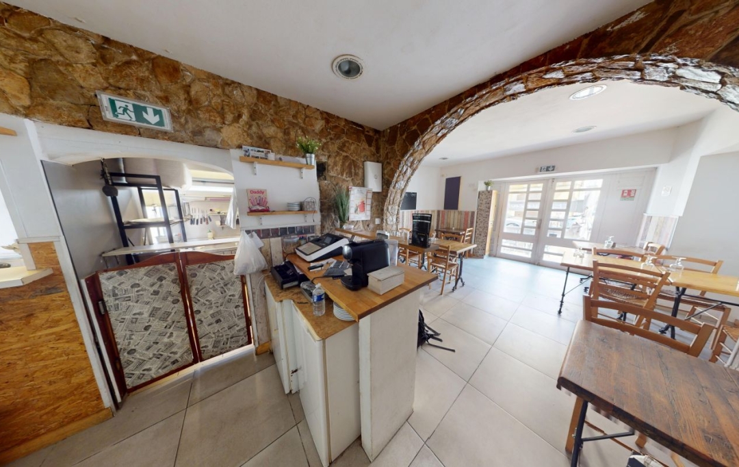 Agence ANJ immobilier : Local / Bureau | FRONTIGNAN (34110) | 35 m2 | 45 000 € 