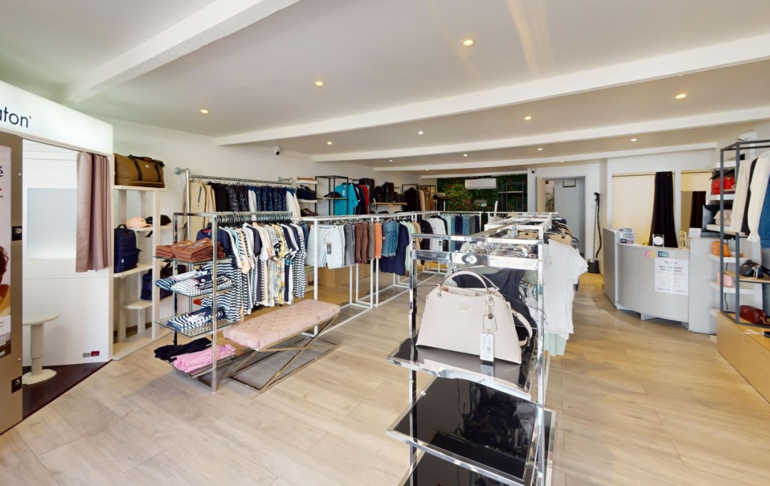Agence ANJ immobilier : Local / Bureau | FRONTIGNAN (34110) | 97 m2 | 70 000 € 