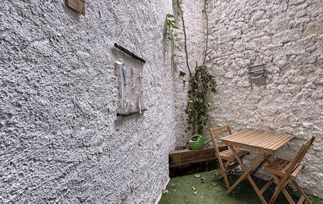 Annonces FRONTIGNAN : Building | SETE (34200) | 228 m2 | 750 000 &euro; 