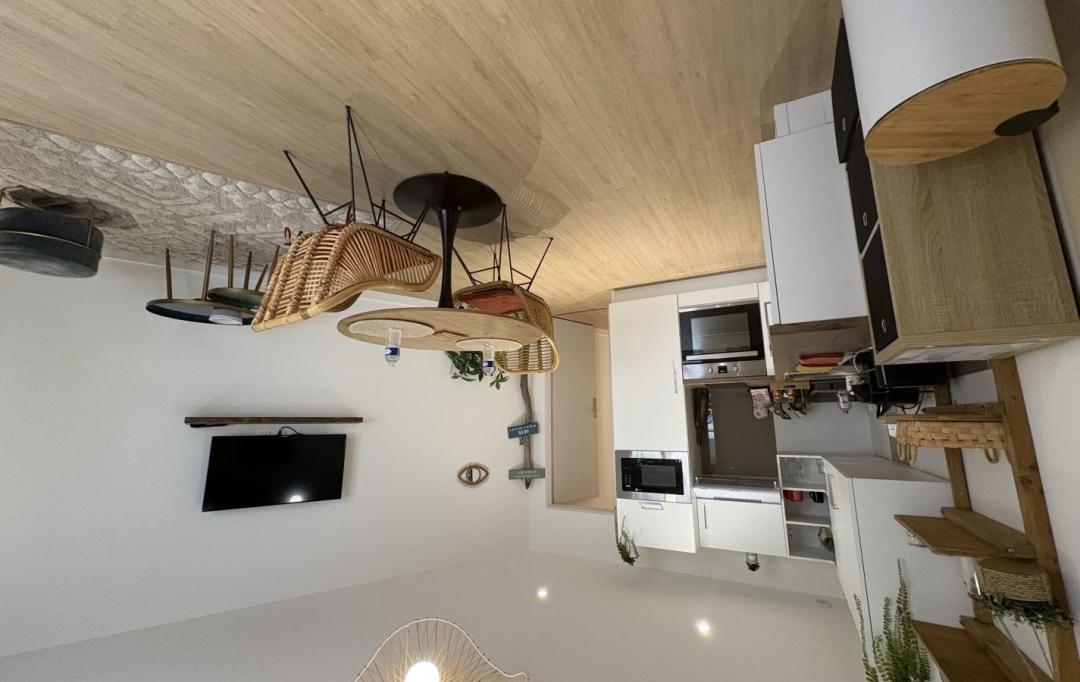 Annonces FRONTIGNAN : Building | SETE (34200) | 228 m2 | 750 000 &euro; 