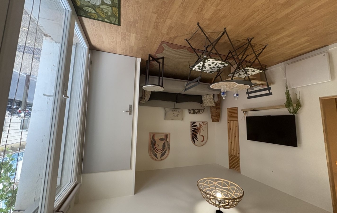 Annonces FRONTIGNAN : Building | SETE (34200) | 228 m2 | 750 000 &euro; 