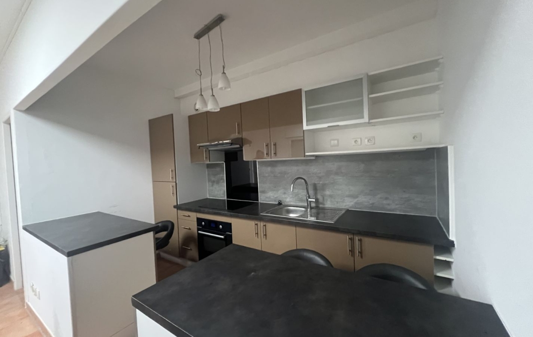 Annonces FRONTIGNAN : Office | SAINT-JEAN-DE-VEDAS (34430) | 44 m2 | 800 &euro; 