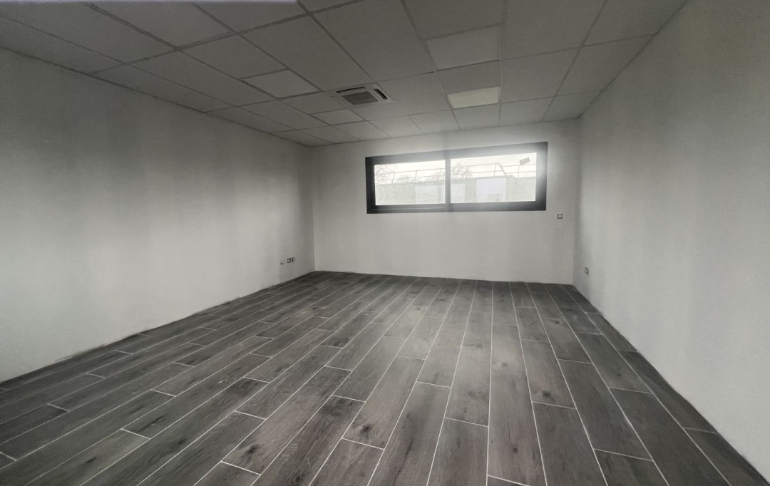 Annonces FRONTIGNAN : Office | SAINT-JEAN-DE-VEDAS (34430) | 25 m2 | 520 &euro; 
