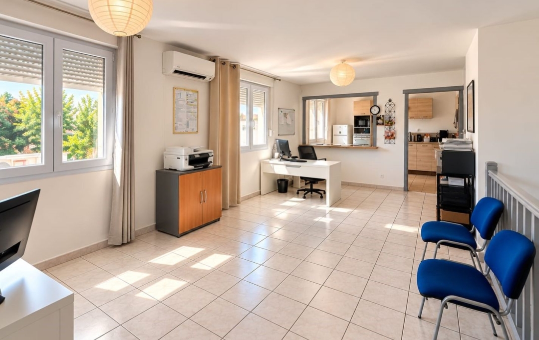 Annonces FRONTIGNAN : Local / Bureau | POUSSAN (34560) | 400 m2 | 940 000 &euro; 