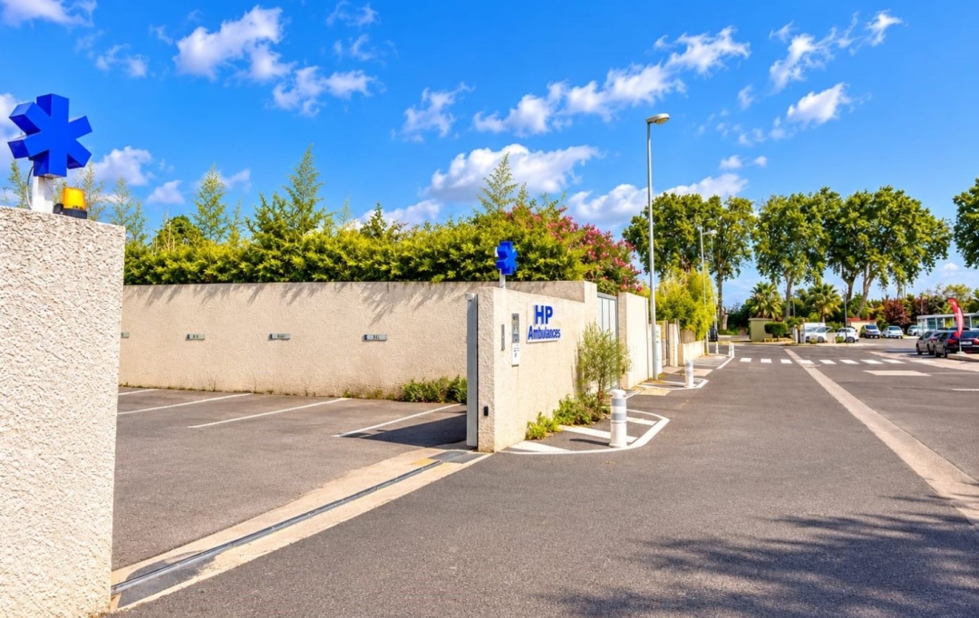 Annonces FRONTIGNAN : Local / Bureau | POUSSAN (34560) | 400 m2 | 940 000 &euro; 