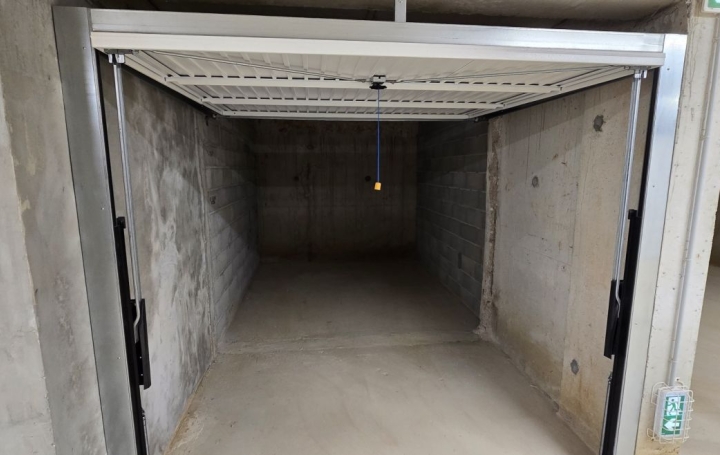  Annonces FRONTIGNAN Parking | AJACCIO (20090) | 13 m2 | 120 € 