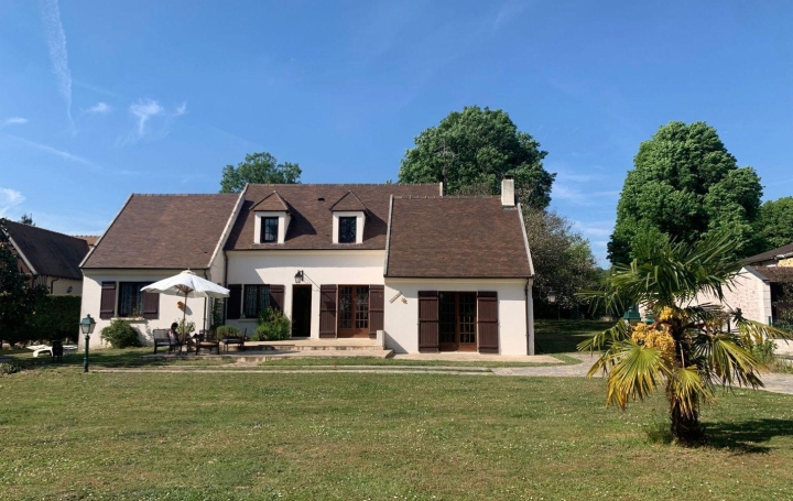 Agence ANJ immobilier : Maison / Villa | NEAUPHLE-LE-CHATEAU (78640) | 155 m2 | 790 000 € 