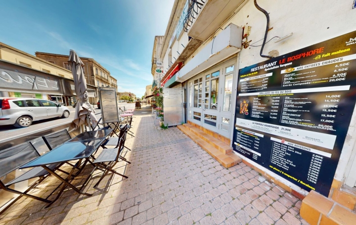 Local commercial FRONTIGNAN 35 m2 45 000 € Local commercial FRONTIGNAN 35 m2 45 000 €